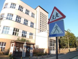 115710831063c27f76a6828645436042_v4_big