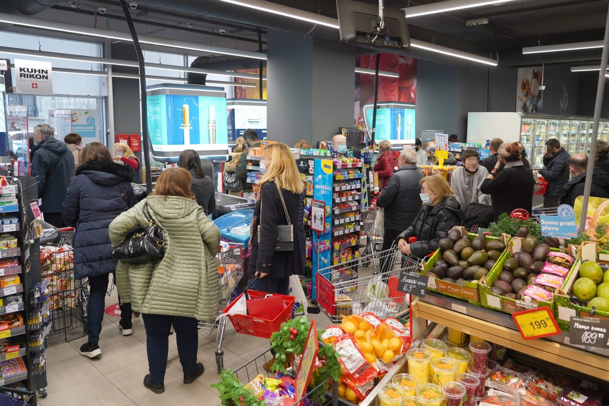 1641410098-Tan2022-1-5_191449624_9-1200x800