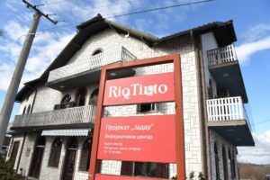 1642765768-1642765539719-1200x800