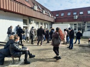 1644315918-Kovid-ambulanta-guzva-4-1024x768