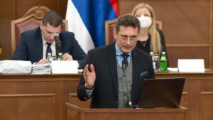 1644863286-BG-POSLEDNJA-SKUPSTINA-GRADA-PKG-EMK20220214-184300534.mxf_.00_02_18_14.Still001-1024x576