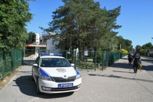 1655368408-Novi-Sad010-Bombda-dojava-osnovna-skola-Jozef-Atila-foto-Nenad-Mihajlovic-1536x1024