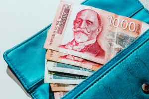 SerbianDinarBillsInTheWallet