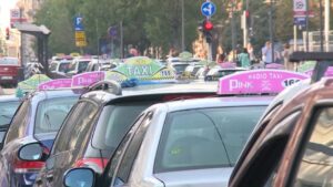 1671100747-taksisti-287166
