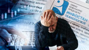 CloseUpPeopleWithCalculatorCountingMakingNotesOnTable