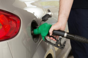 HandleFuelNozzleToRefuel.VehicleFuelingFacility