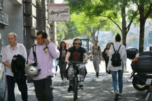 1697208985-1697208805383-1024x683