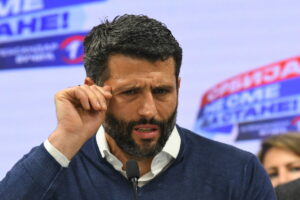 1703065098-HAM_0672-1200x800