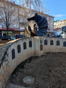 1711203645-1000003375-1152x1536