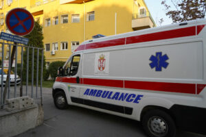 An-ambulance-in-the-grounds-of-the-University-Childrens-Hospital-Tirsova.Kola-Hitne-pomoci-u-krugu-Univerzitetske-decje-bolnice-Tirsova