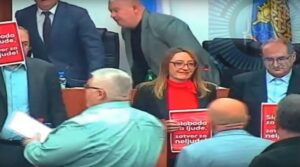 1732542685-odbornici-leskovac-foto-jugpress-com