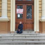 Тужба против директора и привременог Школског одбора Јовине гимназије