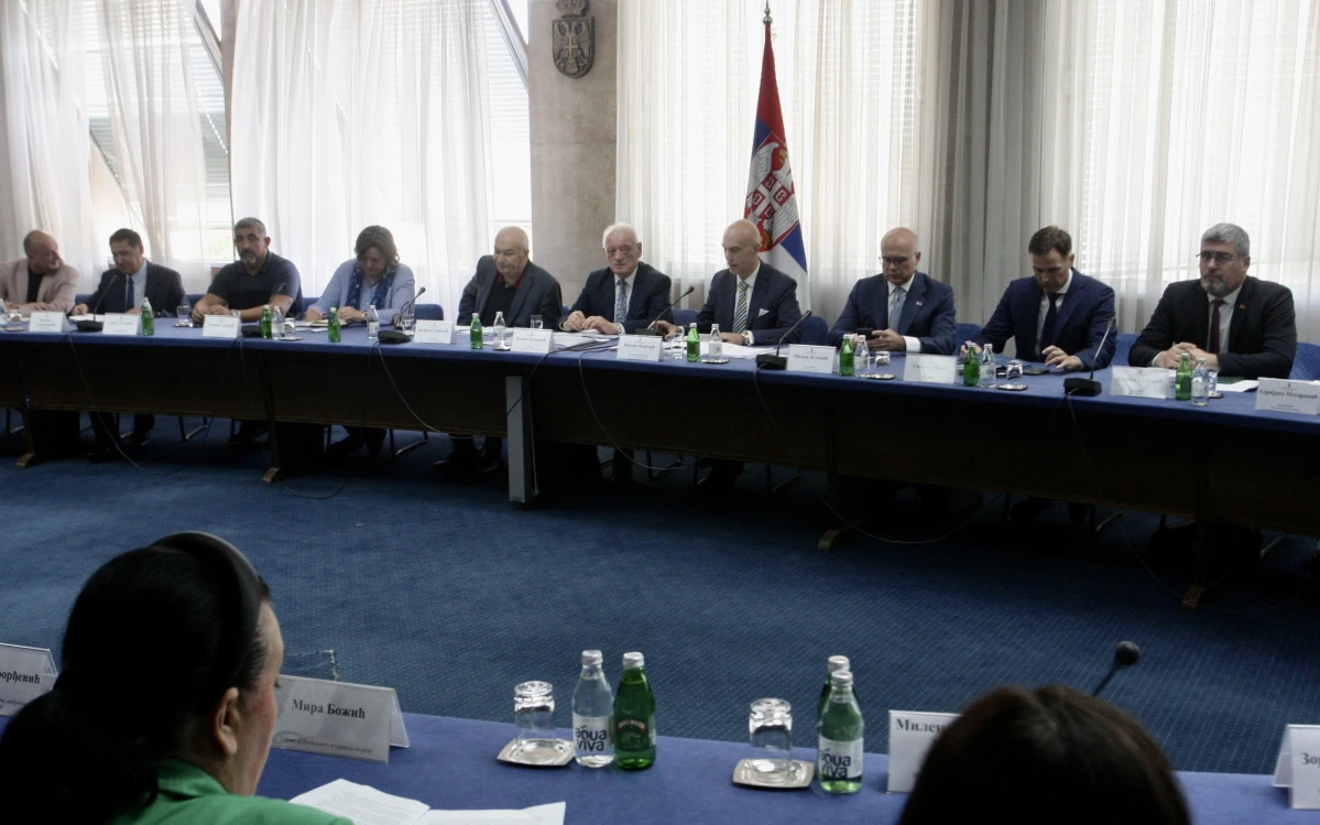 24300_tan2024-08-2810011329-6_f