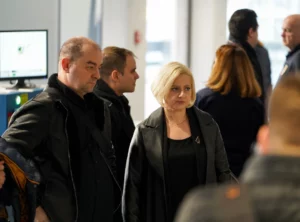 3430_tan2023-12-2809355172-1_f