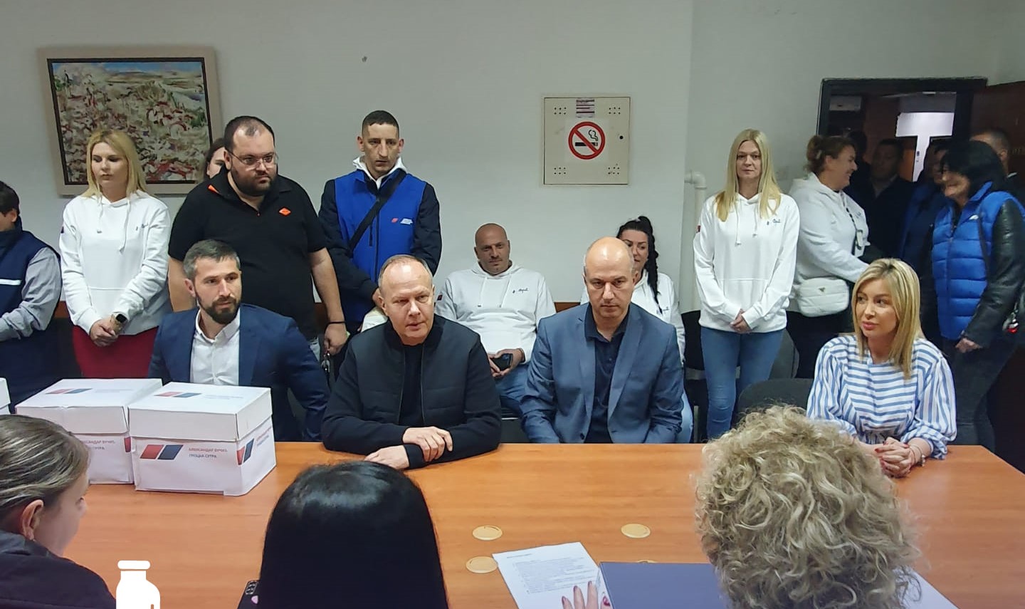 440740592_739307058362405_8681214373173347982_nsdgas