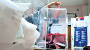 677z381_glasacke-kutije