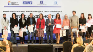 677z381_konferencija-andr