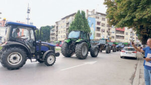 677z381_Raniji-protest-stiskih-poljoprivrednika