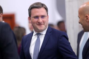 735571_selakovic01-beta-branislav-bozic_ls