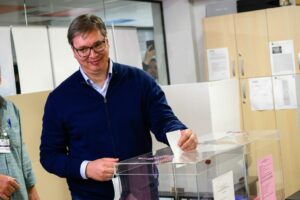 Aleksandar-Vucic-Izbori-glasanje_21.06.2020_Nova-foto-Goran-Srdanov-026-1024x683