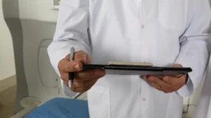 doctor-1228627_1280-e1664986937496-1000x560