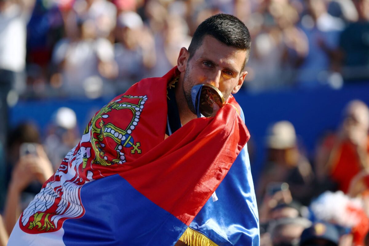 Novak-Djokovic-1200x800