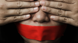 traka-preko-usta-qgb8n52fjvlyfomtdrtvi5oxdt6j63xhkwy0m5h1mk