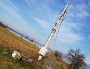 TRAVOSTANICA-MINI-NASLOVNA