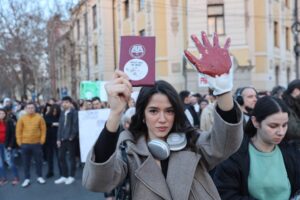 PROTEST U NISU ZBOG NAPADA NA STUDENTE U NOVOM SADU