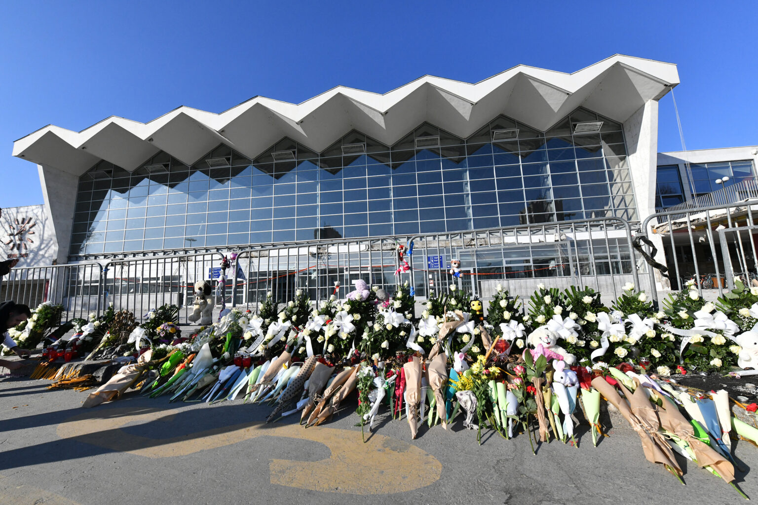 1738758460-VLD-7025-copy-1536x1024