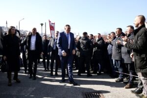 1739963452-dodik-sud1-1200x800