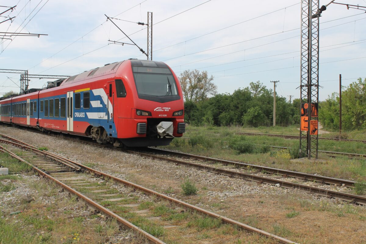 1730361338-voz-pruga-zeleznica-MN-1200x800