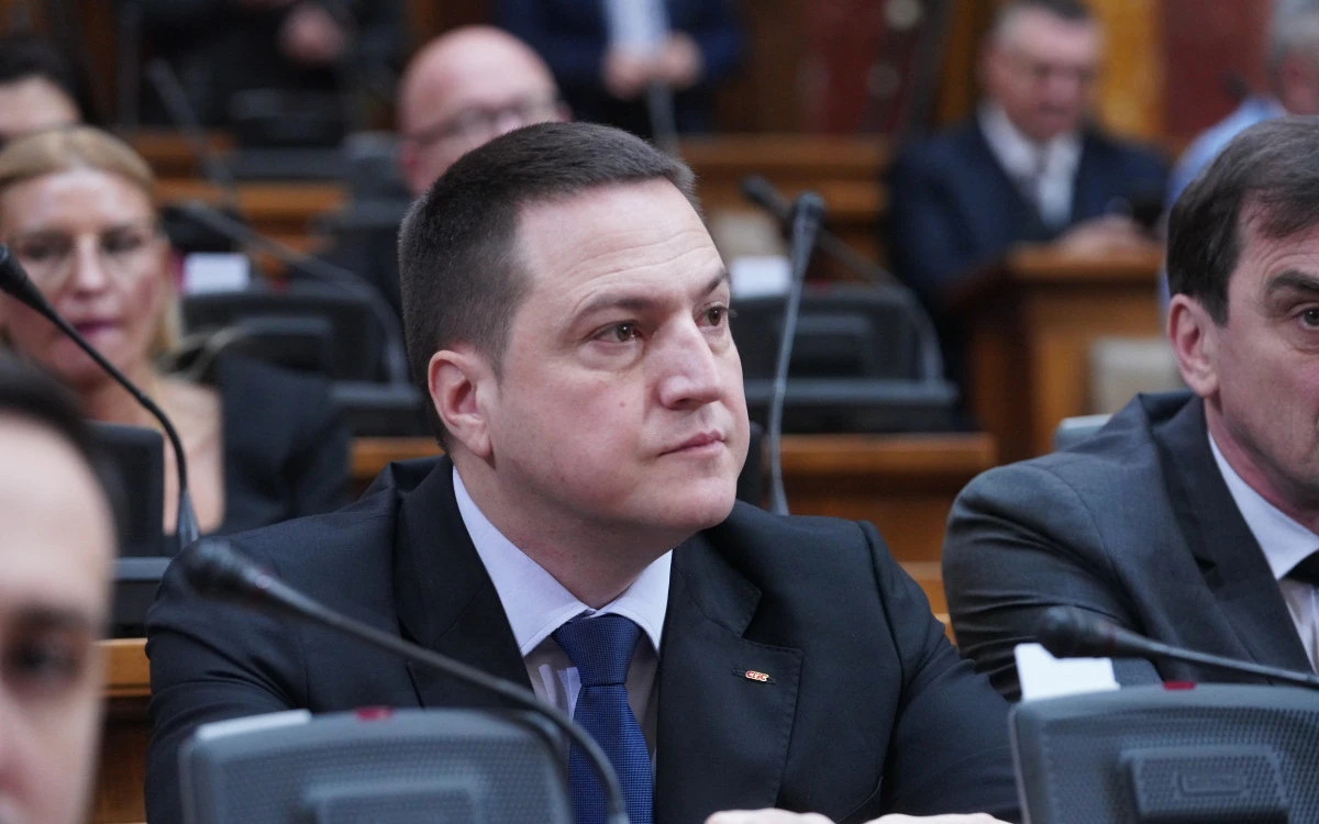 49497-tan2025-03-0510561355-9-f