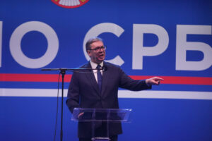 On the second day of the three-day rally of the Movement for the People and the State "We Will Not Give Up Serbia!", a rally was held in front of the National Assembly of the Republic of Serbia. Drugog dana trodnevnog skupa Pokreta za narod i drzavu "Ne damo Srbiju!" ispred Narodne skupstine Republike Srbije odrzan je miting.