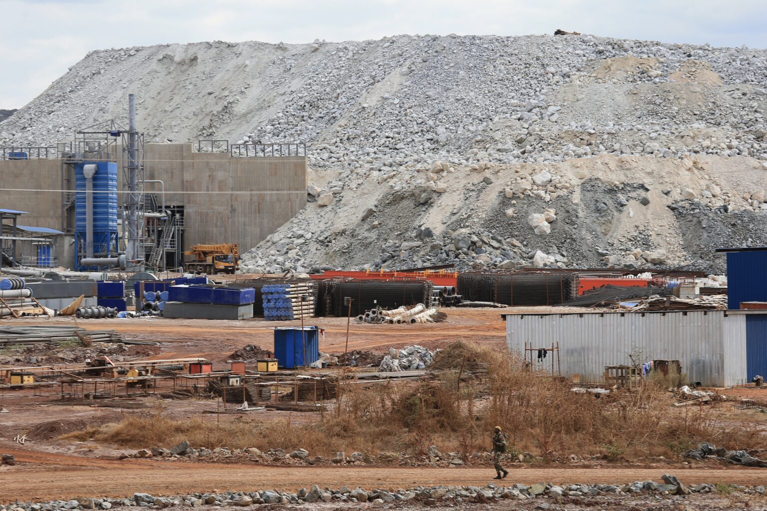 Zimbabwean President Emmerson Mnangagwa commissions lithium plant in Goromonzi