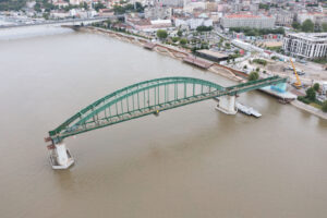 1747385687-stari-savski-most-demontaza-dron-160525-foto-amir-hamzagic-nova-rs-5-1-1536x1023