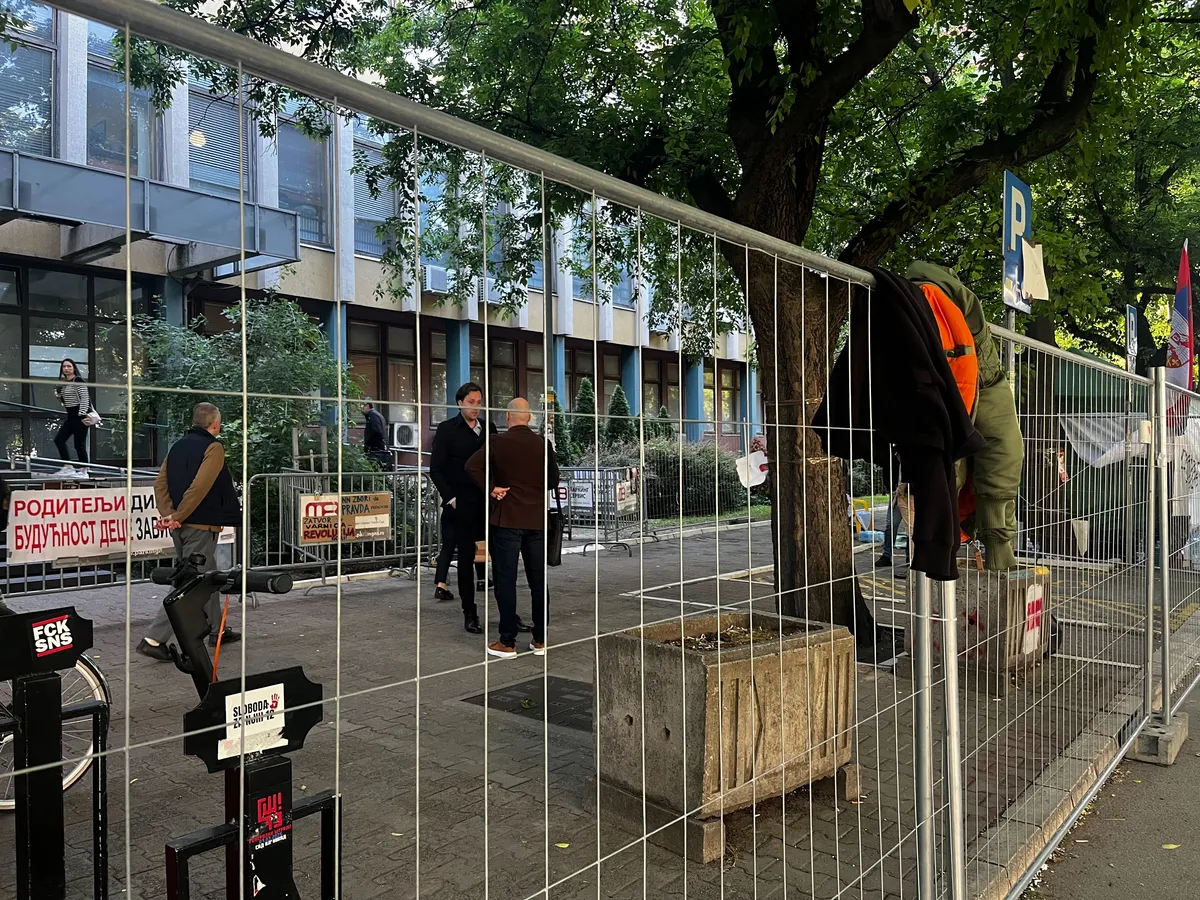 IMG-6614.format-webp.width-1200