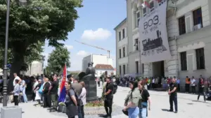 cacak.format-webp.width-1200