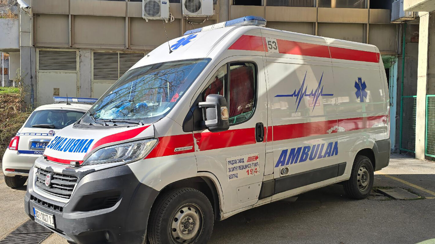 1741284741-Hitna-pomoc-03-Marko-Dragoslavic-b-1422x800