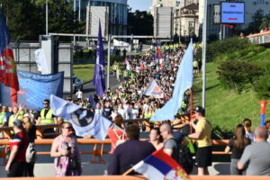 Studentski protest Decentralizacija Srbije, Vostani Serbije