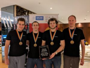 PXL-20250904-192630482