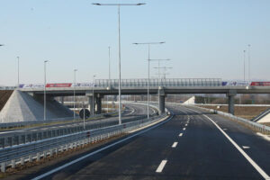 1735052172-20241222134537-SLO-5198-b-900x600