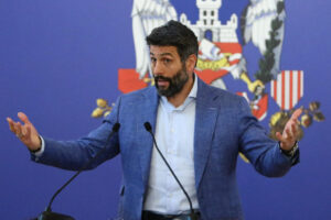 1754387193-2F3A7959-b-1024x683