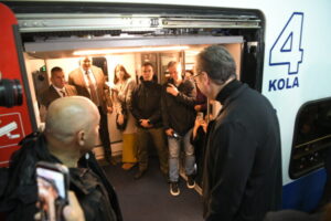 1759484335-otvaranje-pruge-beograd-subotica-031025-foto-amir-hamzagic-nova-rs-54-750x500