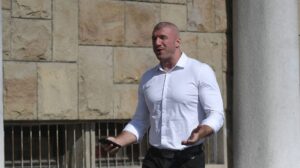 1-129-e1759751434489-1000x560