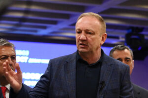 1759587399-2F3A6457-b-1024x683