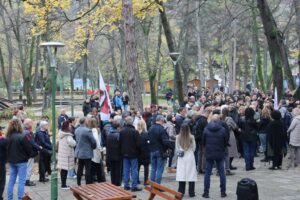 PROTEST ZBOG OSNIVANJA FAKULTETA SRPSKIH STUDIJA U NISKOJ BANJI
