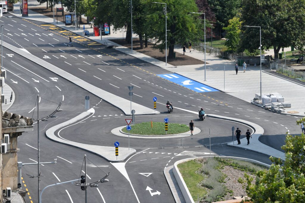 1754485648-kruzni-tok-trg-nikole-pasica-skupstina-060825-foto-filip-kraincanic-nova-rs-18-1024x683