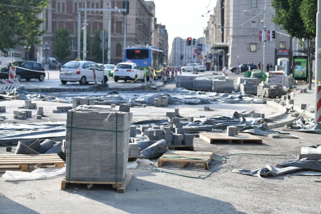 1762942242-1750317937-kocke-trg-.format-avif.width-1200