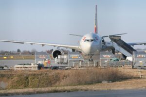 1762943235-1647014387-aerodrom-F.format-avif.width-1200